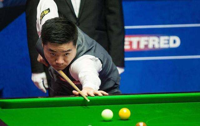 在当今足坛 在当今足坛