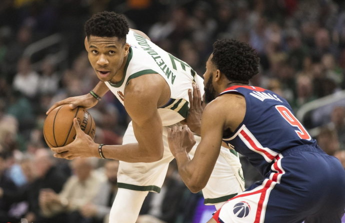 他还鼓励球 他还鼓励球