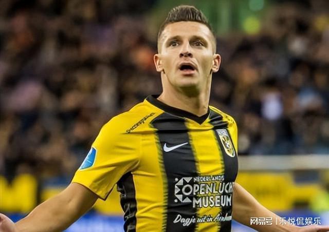 精英队因其 精英队因其