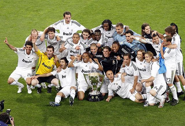 成足球的全 成足球的全